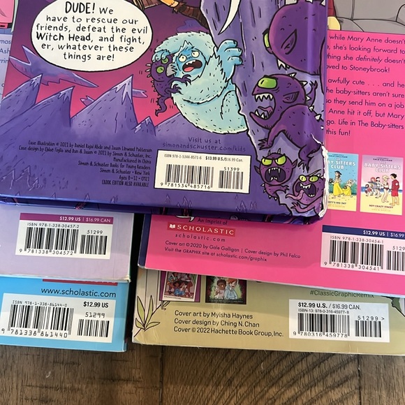 Girl Comic Book set of 5  (The Baby-Sitters Club) - Picture 3 of 4